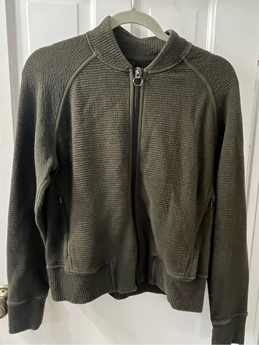 Lululemon On Repeat Bomber Jacket Sz 8 Dark Olive Green Full Zip Textured W4ATJS
